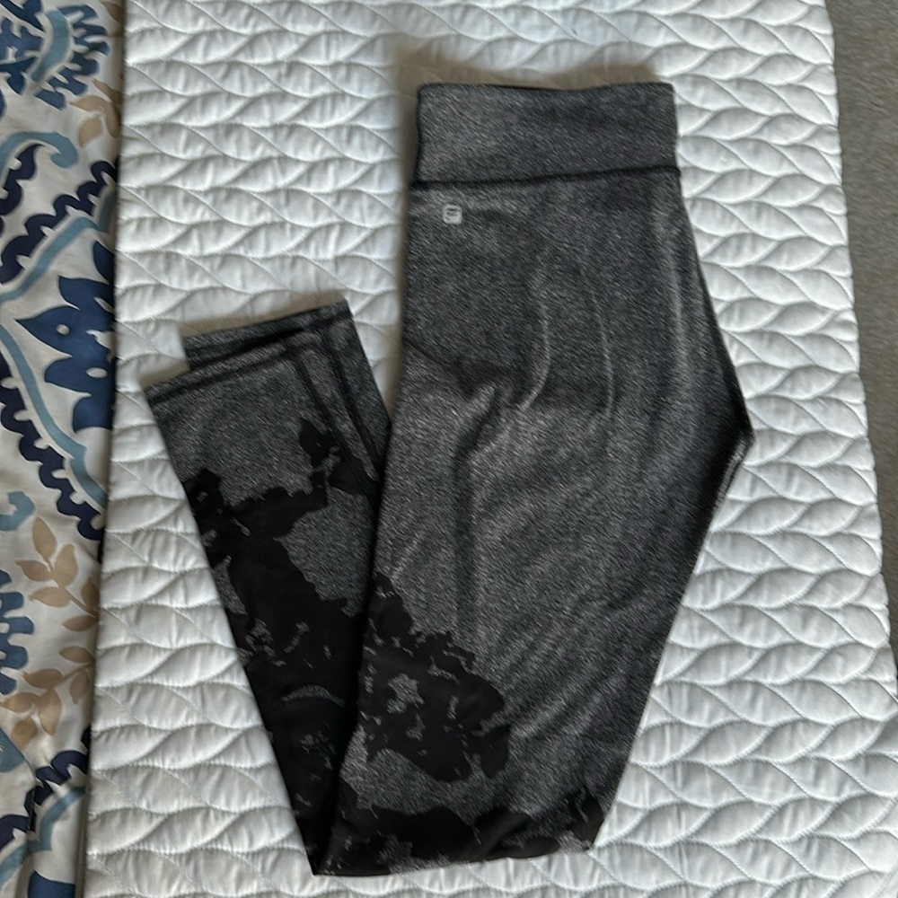 Fabletics Flora in lay leggings